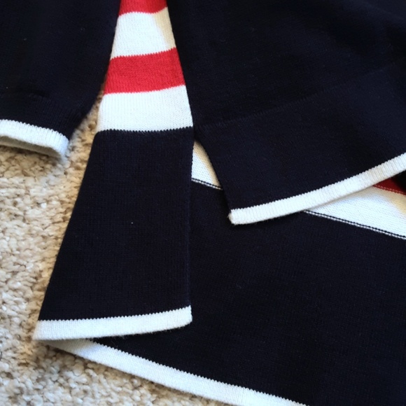 Navy Red & White Lightweight Holiday Sweater Gold Sequined Reindeer Sz XS - Picture 6 of 12